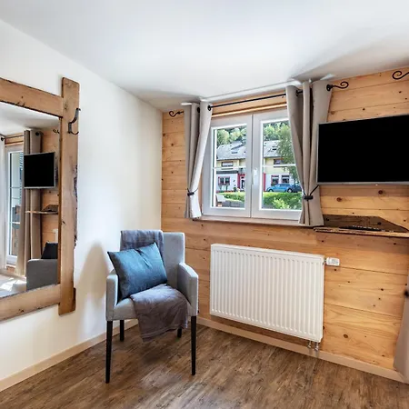 アパート Zur Linde Und